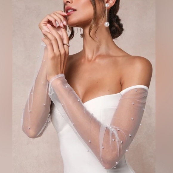 Lulus Eternally Beloved off the shoulder wedding gown XS - Picture 3 of 14